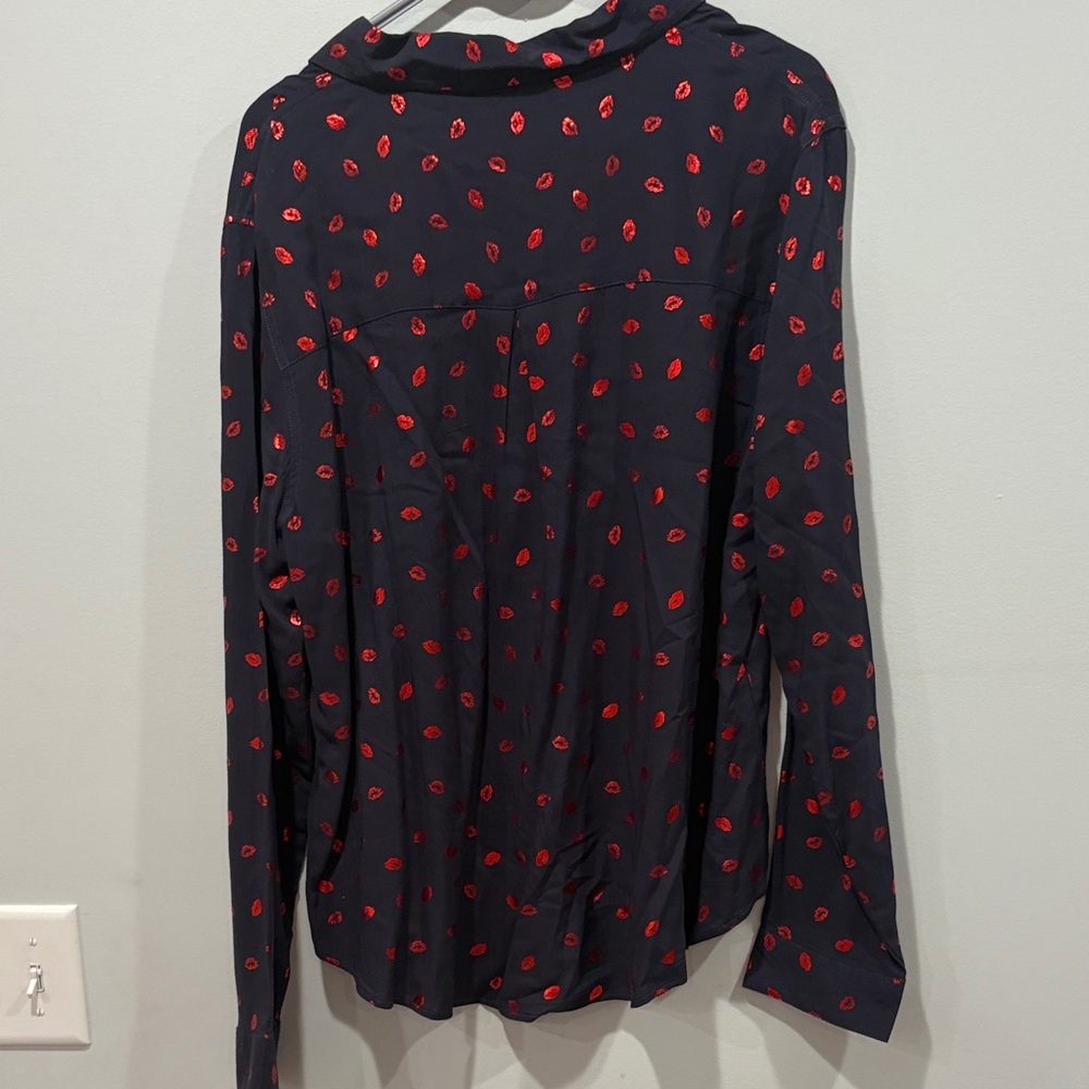 Kensie gray and Red Button Down Shirt- Valentine’s Day - Picture 5 of 6